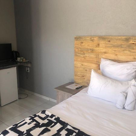 The Nest Overnight And Accommodation Usakos Buitenkant foto